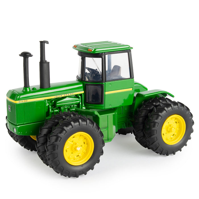 John Deere 1:32 8430 4WD Tractor With Duals